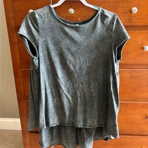 Mustard Seed Charcoal Short Sleeve Top